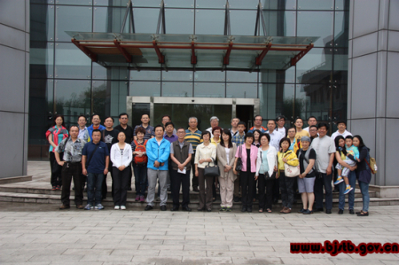 东城台商参观一行人员与怀柔区台办人员合影