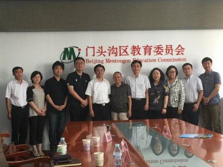 台盟北京市委副主委江小艾、秘书长彭京玉出席“送校歌进校园助梦启航“活动启动仪式